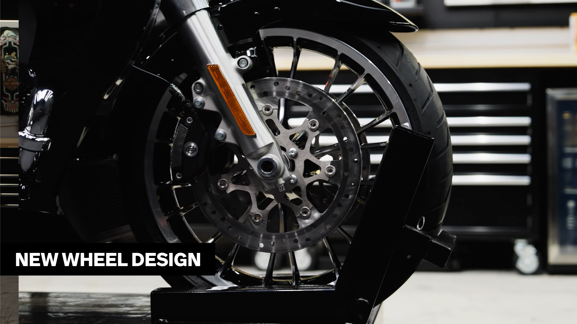 Road_Glide_Limited_wheels