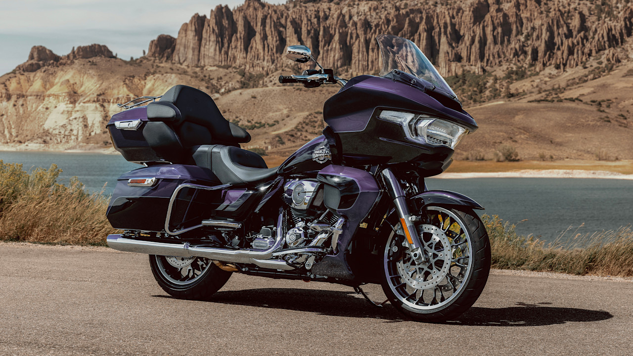 Road_Glide_Limited_positioning